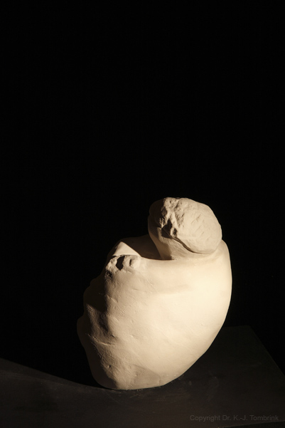 063_La Naissance 02_Kreide_Tombrink_Skulptur