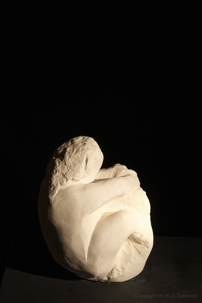 064_La Naissance 01_Kreide_Tombrink_Skulptur