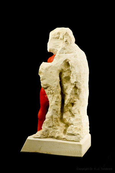 161a_Die Alte mit dem Stock0001_Sandstein_Tombrink_Skulptur